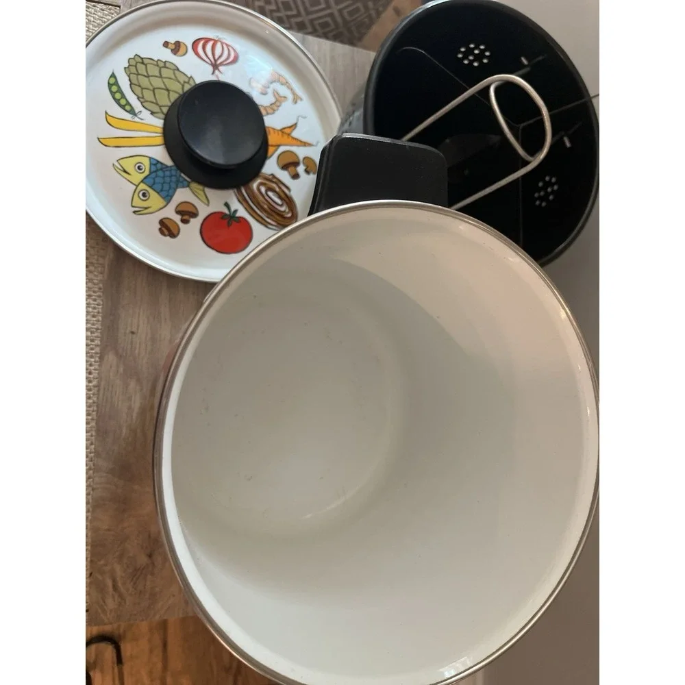 Vtg San Ignacio Nantucket Metal Enamel Lobster Stock/Steam Pot & Basket Veggies